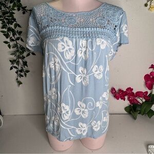 ♥️💎 Liv La Angeles Floral Top 💎♥️